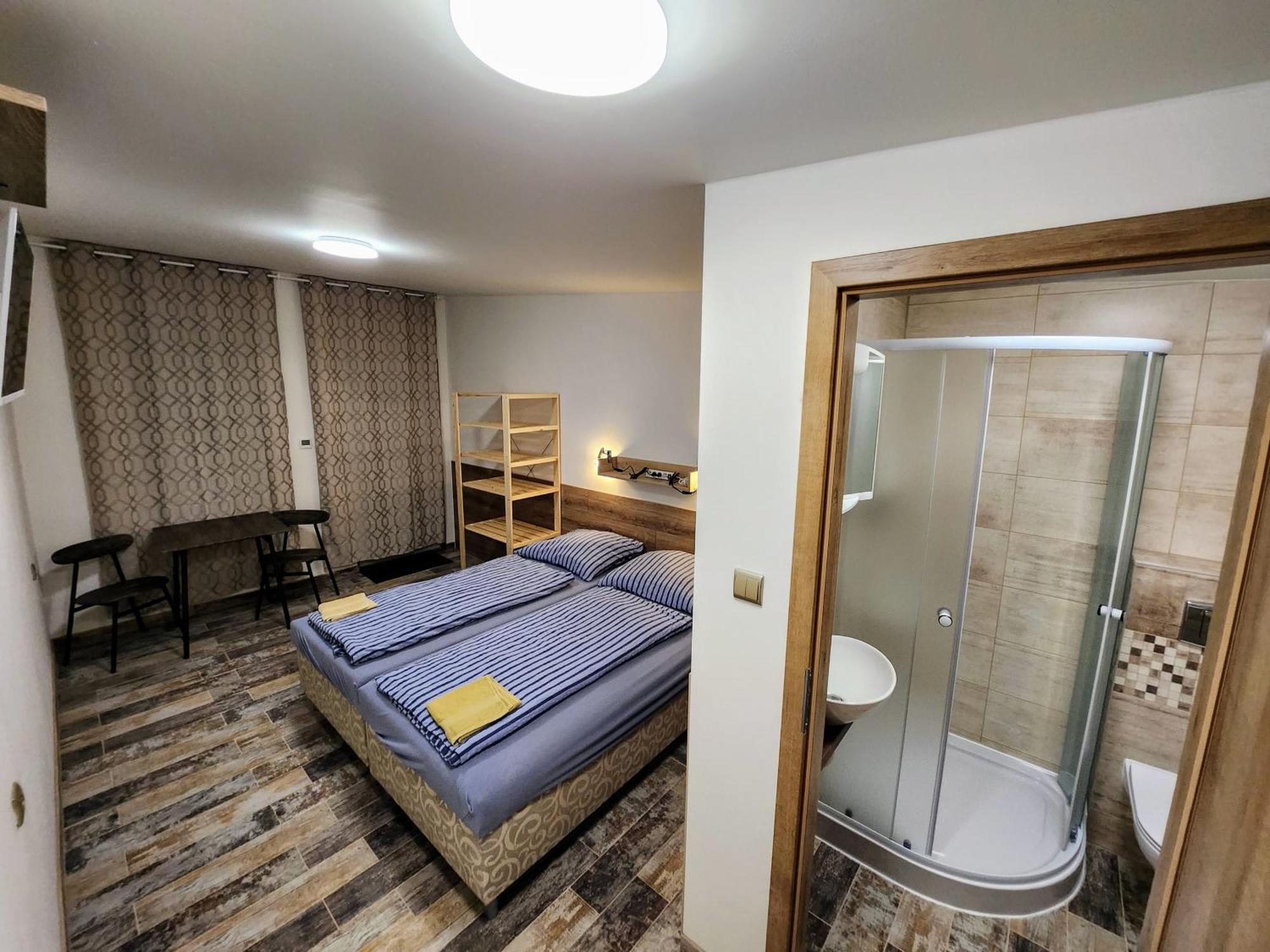 Apartmany Centrum Pavcina Lehota  Bagian luar foto