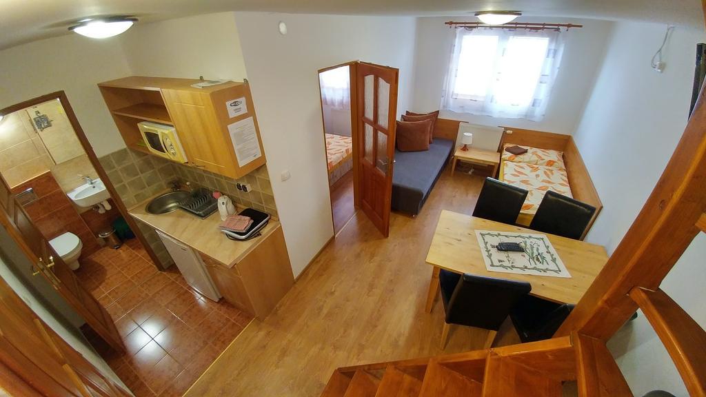 Apartmany Centrum Pavcina Lehota  Bagian luar foto