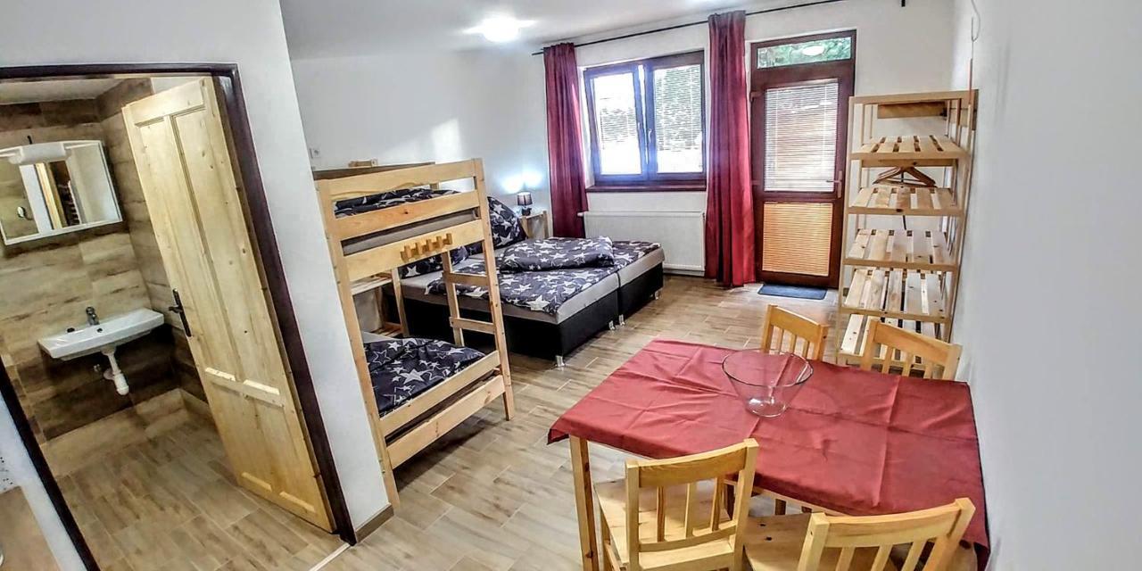 Apartmany Centrum Pavcina Lehota  Bagian luar foto