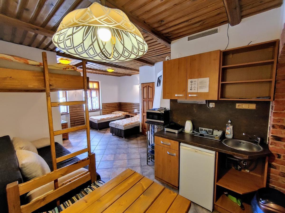 Apartmany Centrum Pavcina Lehota  Bagian luar foto